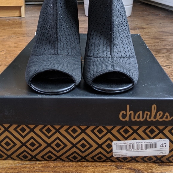 Charles by Charles David Peep toe booties - Picture 4 of 4